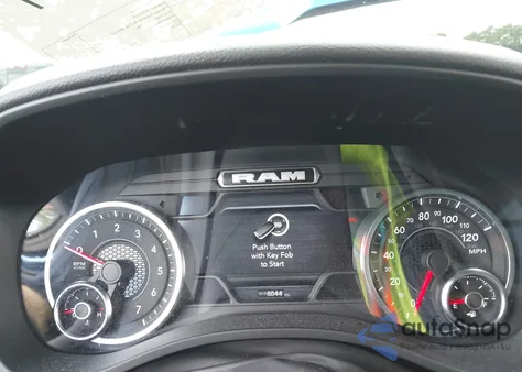 2025 Ram 1500 Big Horn 4X2 5'7 Box z USA, uszkodzony, nr VIN 1C6RREFG7SN740902